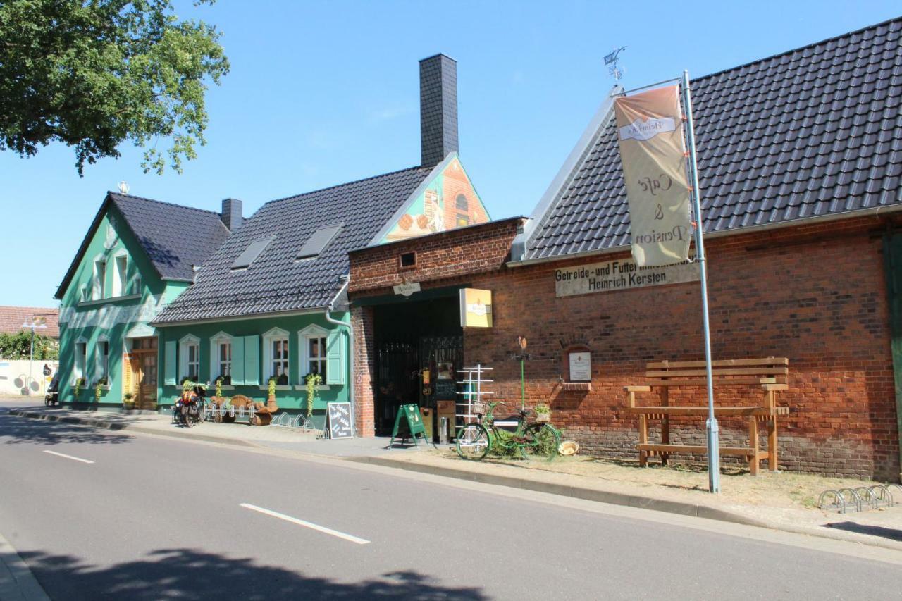 Heinrich'S Pension & Ferienwohnungen Walternienburg Buitenkant foto