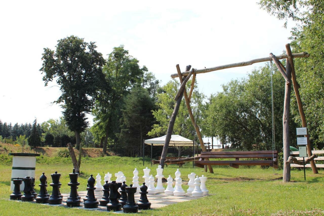 Heinrich'S Pension & Ferienwohnungen Walternienburg Buitenkant foto
